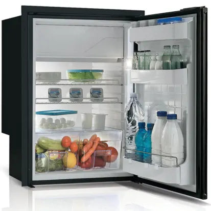 Vitrifrigo1054067 ID: VIT C115IBD4O-F Chromelock Refrigerator/Freezer, Black - 4.2 cu. ft. , produto importado