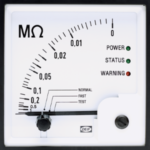 DEIF SIM-Q MKII medidor de isolamento (isolador), 2000 uF, 690Vca, 1,000Vcc, 5Hz (LF), IEC 61557-8, substitui o antigo modelo AAL-111Q96-1, importado