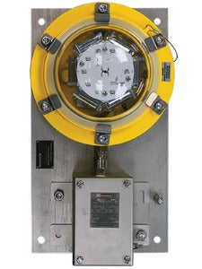 Pharos FA-165EX HSL Lanterna Marítima, alumínio corpo, lente em vidro temperado, lente cor vermelha, 24 Vcc, alcance 500m, grupo IIB, EX-D, proteção IP 66 - NBR IEC 60529, T5,  produto importado