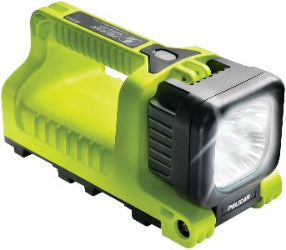 Pelican 9410L LED Lanterna portátil recarregável, distância do facho de luz mínima 207m e máxima 453m, descontinuado/obsoleto novo modelo 9050, catalogo
