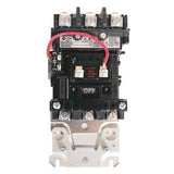 Rockwell Allen Bradley 500F-B0D930 Contator aberto tipo NEMA, tamanho 1, bobina de 115-120V, 60Hz, 3 polos, contatos auxiliares NA/NF, tensão de operação 480Vac, potencia de 10 HP, 27A, descontinuado disponibilidade limitada, produto importado