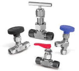 Parker A182-F316 Válvula Agulha Miniatura, acionamento manual, padrão DN 1/2polegada extremo tubo-d-seal (hi-seal), pressão trab.6500 psi, corpo em AI ASTM A182 gr F316, obtur-sede AISI 316, gaxeta em PTFE, dispositivo de travam, castelo na tampa roscado, acionador tipo manopla ascendente, produto importado